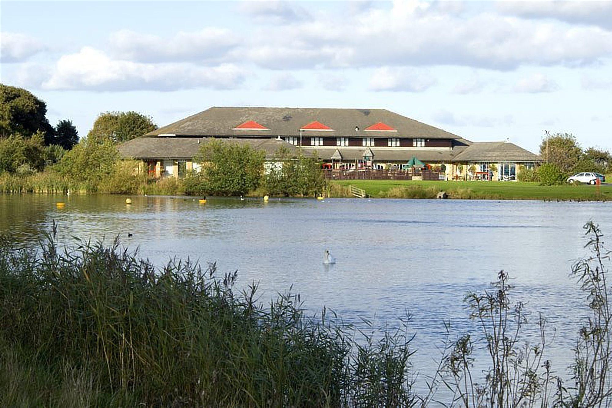 Premier Inn Ashington แอชชิงตัน ภายนอก รูปภาพ